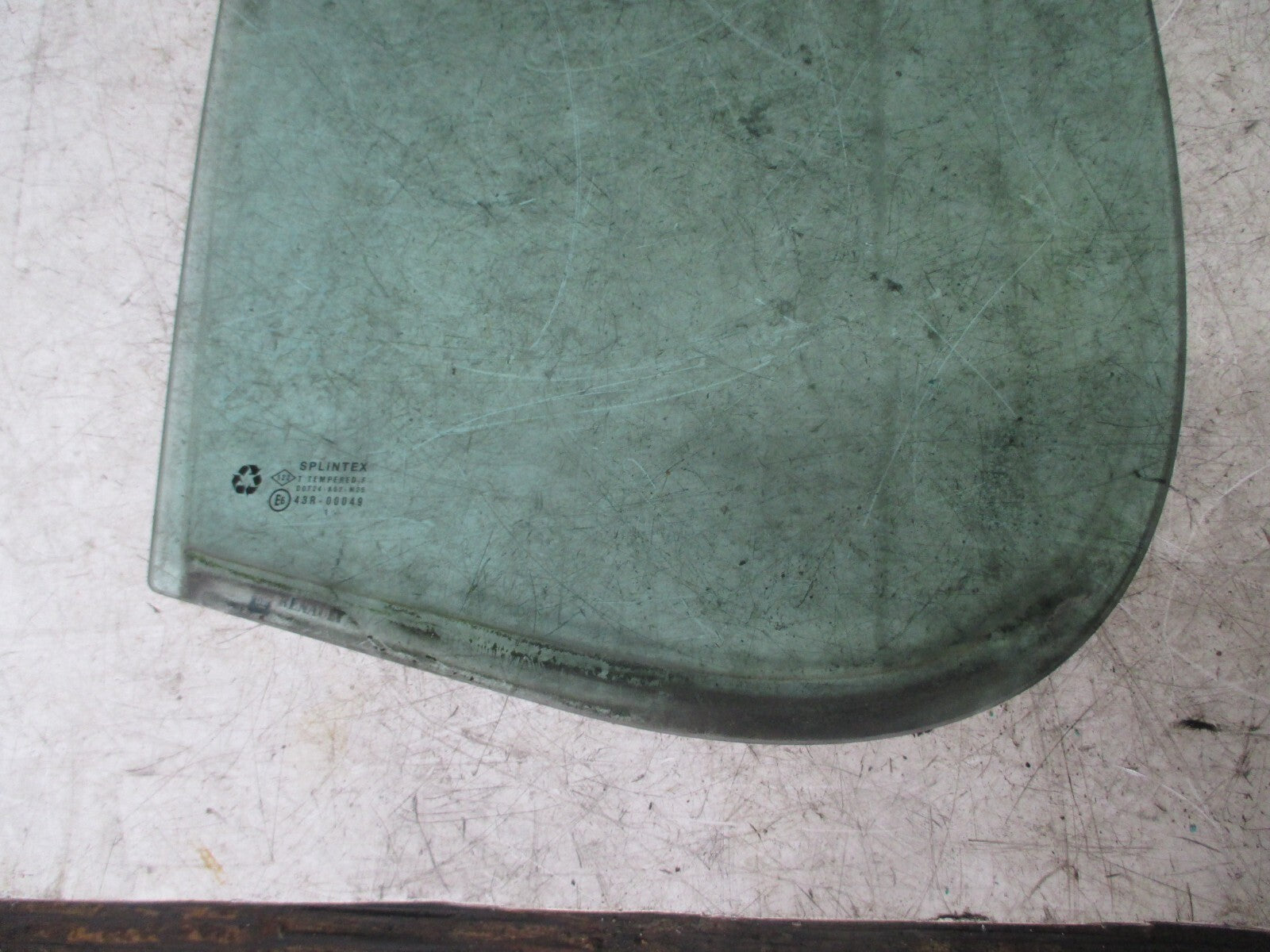 VAUXHALL VIVARO 2012 OS DRIVER SIDE FRONT QUARTER DOOR WINDOW GLASS
