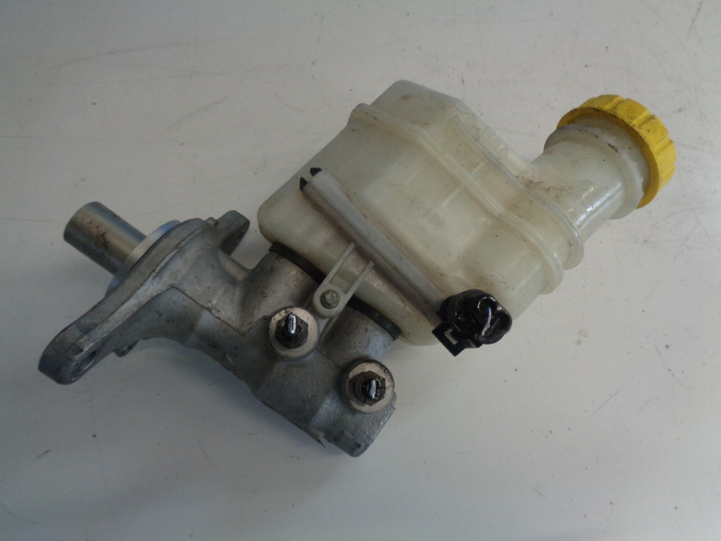 FORD KA 2011 MK2 1.2 BRAKE MASTER CYLINDER 32069666