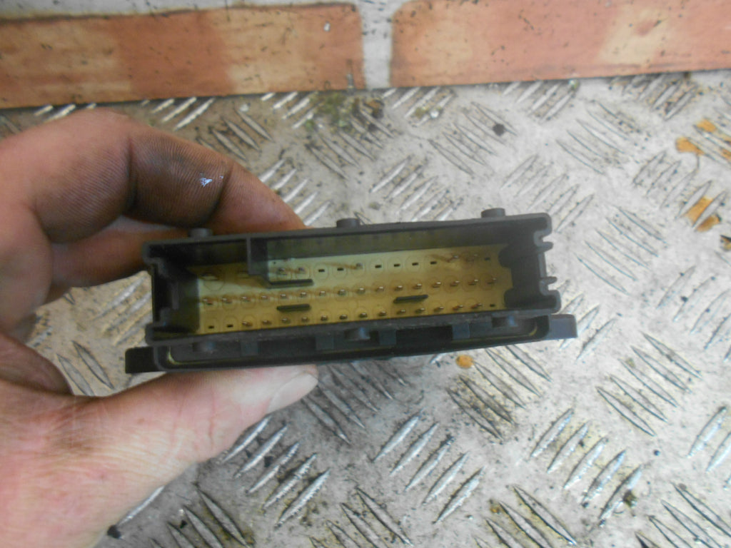 VAUXHALL VECTRA C 2002 DOOR CONTROL MODULE 13111456 12 111 456