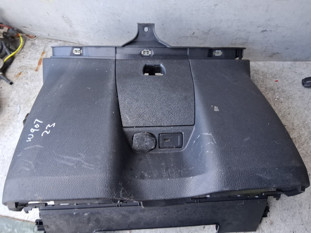 2023 MERCEDES BENZ SPRINTER W907 DASH TRIM & USB PORT A2478207802