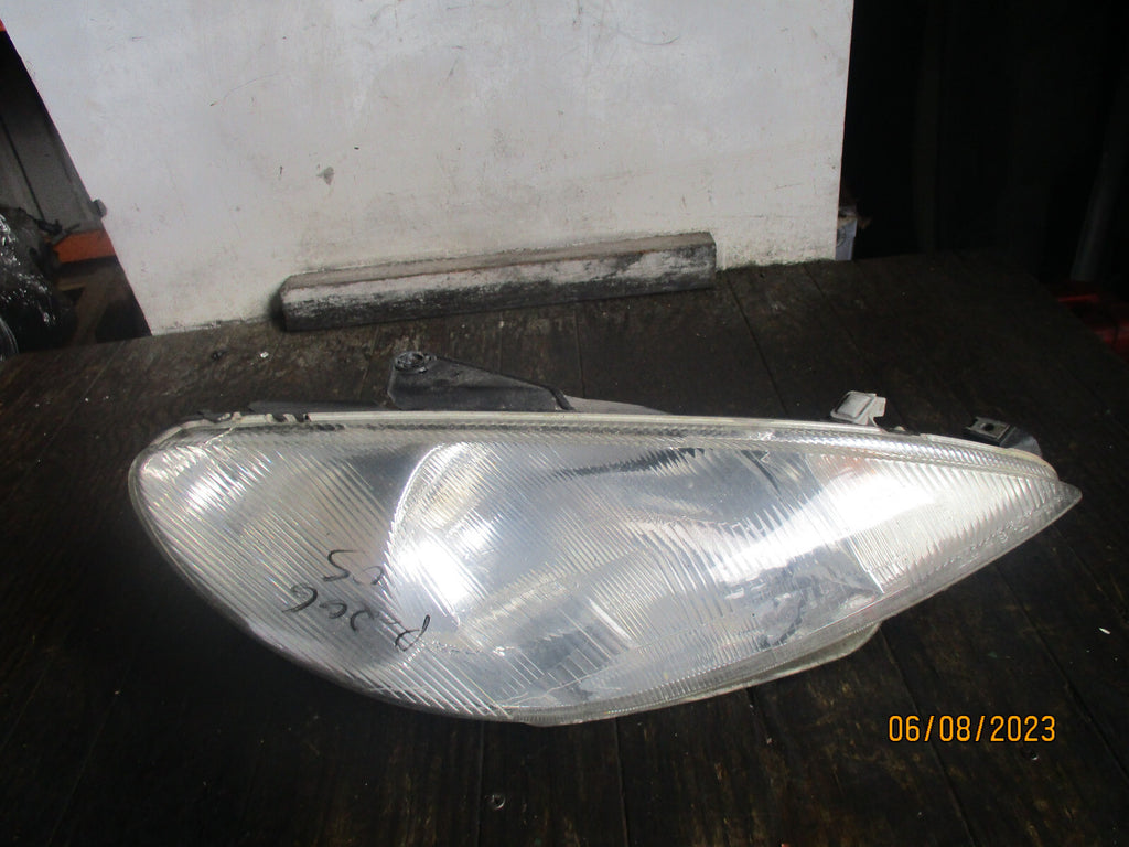 PEUGEOT 206 2002 OS DRIVER SIDE FRONT HEADLIGHT 9640559680