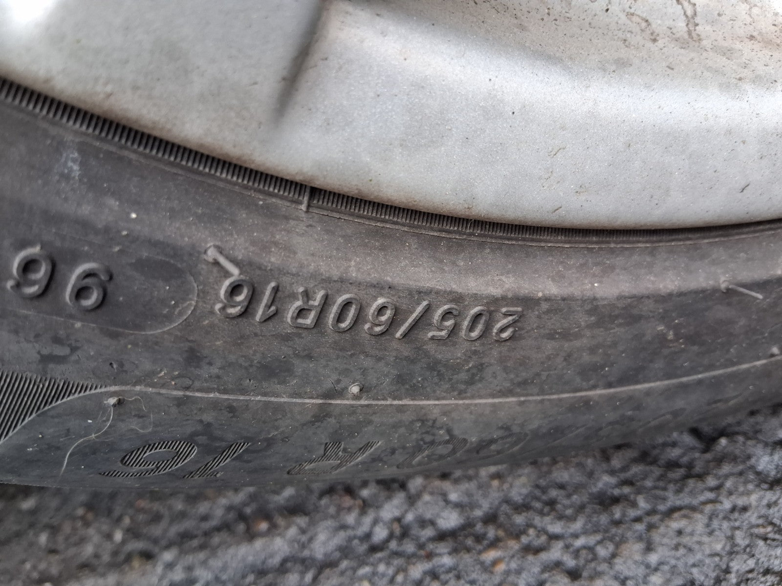 2015 BMW 3 SERIES F30 ESTATE 16 INCH ALLOY WHEEL WITH TYRE 205/60R16