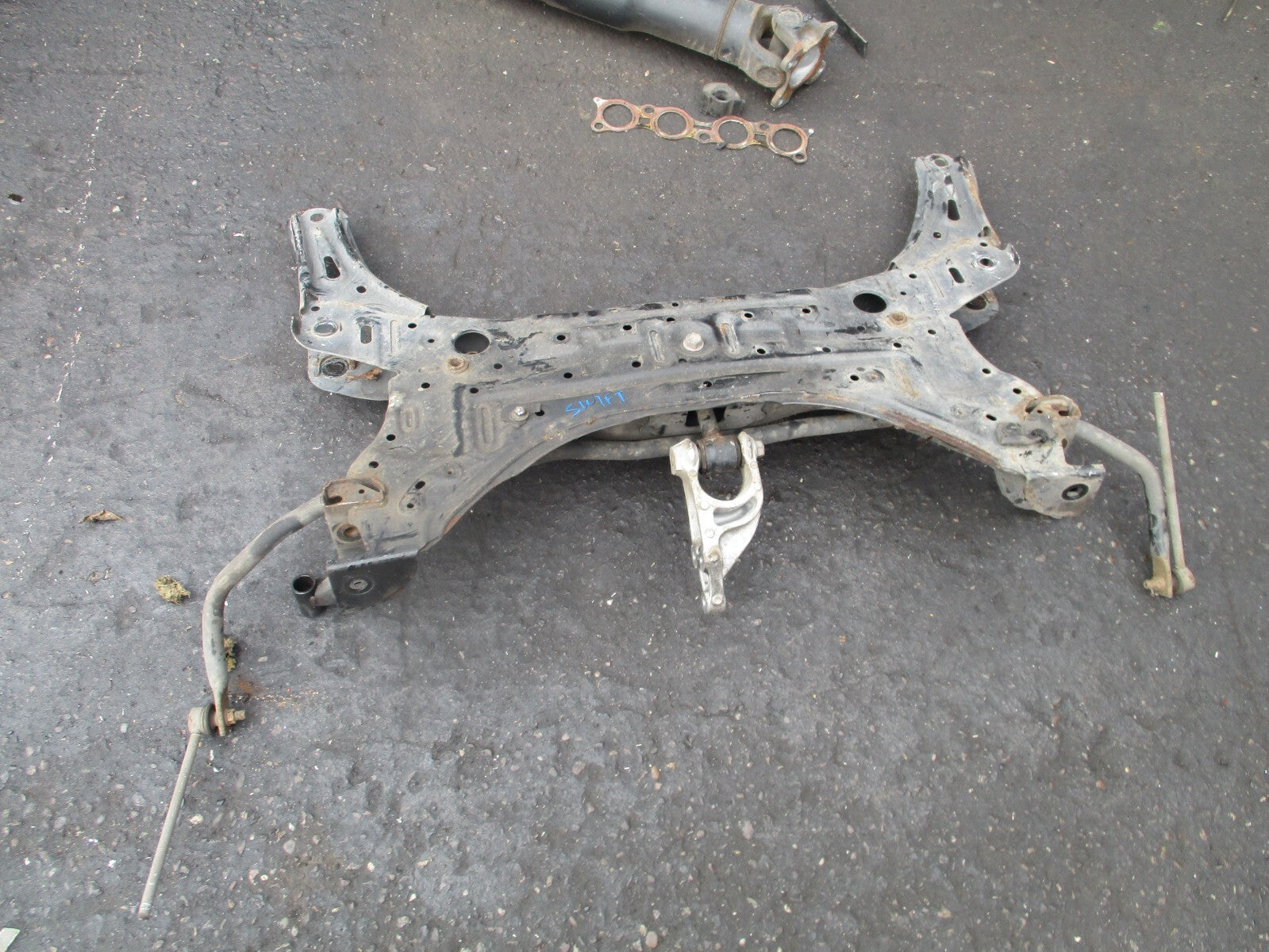 SUZUKI SWIFT MK4 2019 FRONT SUBFRAME & GEARBOX MOUNT