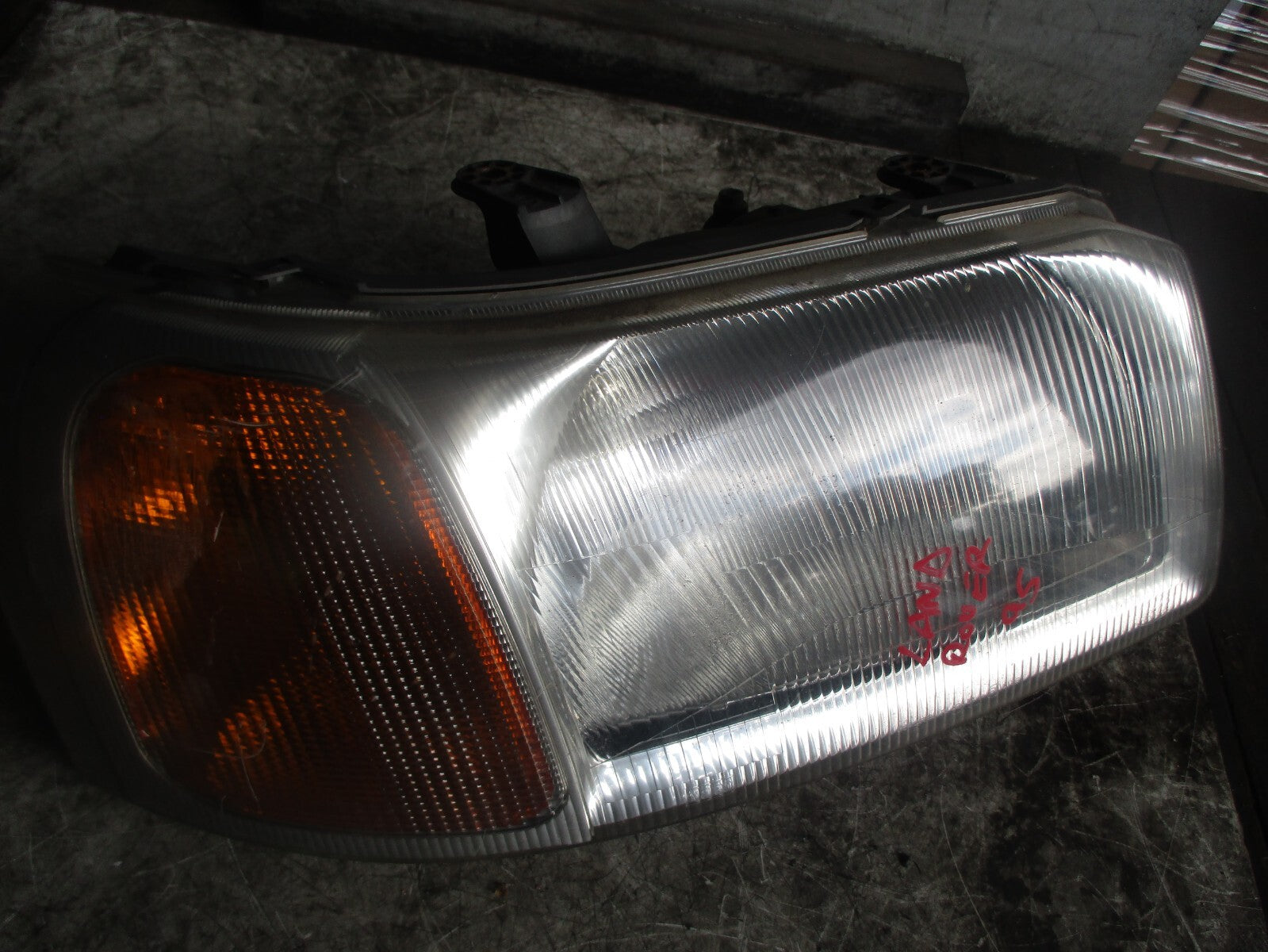 LAND ROVER FREELANDER 1999 OS DRIVERS SIDE HEADLIGHT HEADLAMP