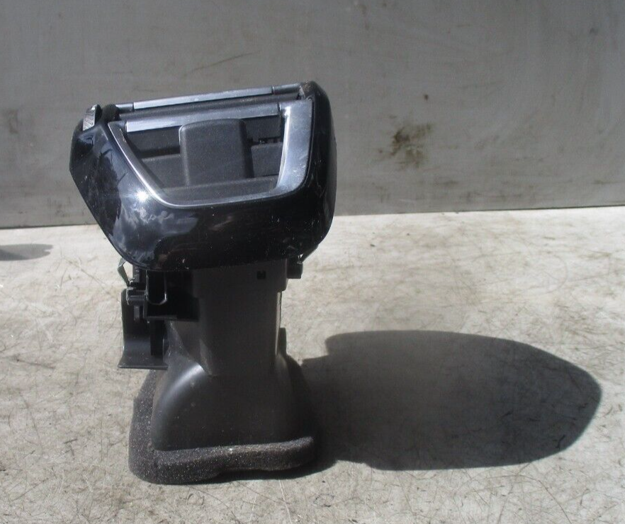 2020 CITROEN C4 MK3 FRONT VENT 9831805480