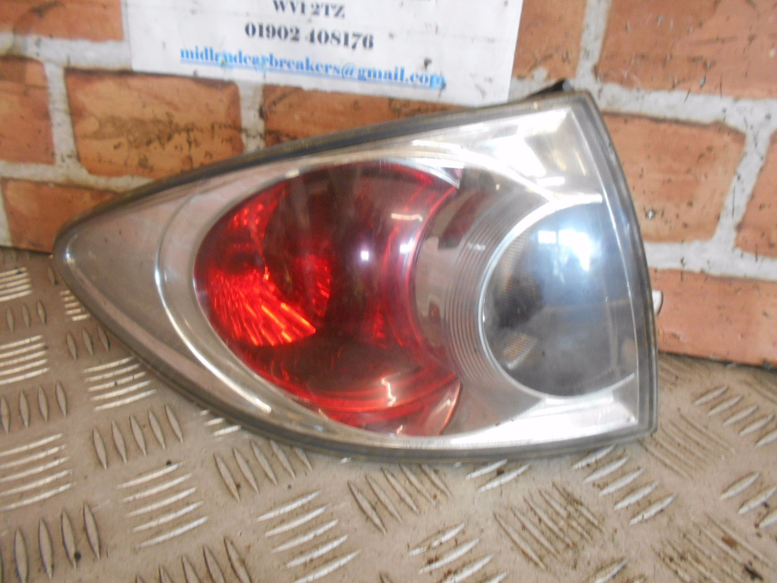 MAZDA 6 GG 2003 DRIVER SIDE OS OFF SIDE FRONT HEAD LIGHT 220-61974 HEADLIGHT