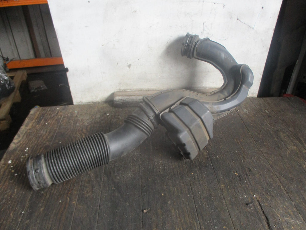 VAUXHALL VIVARO X82 MK2 2018 1.6 DIESEL INTERCOOLER PIPE 93451664