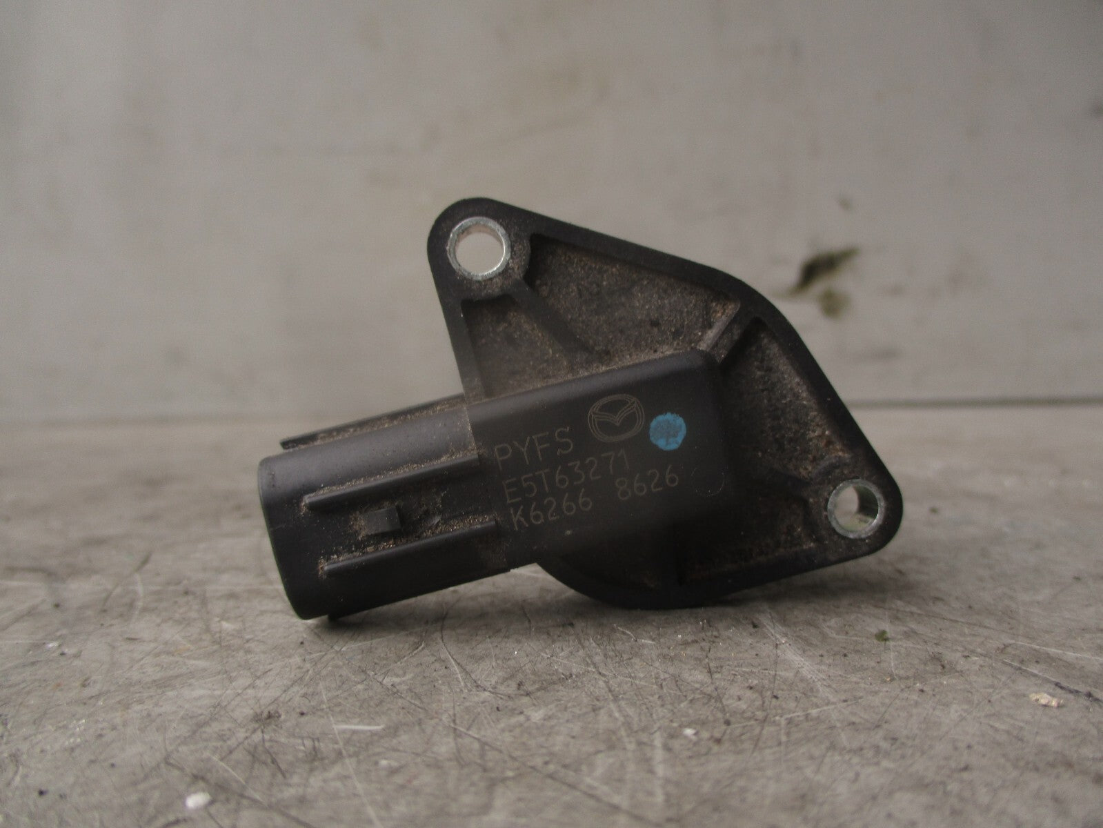 2020 MAZDA 3 MK4 2.0 PETROL AIR FLOW MASS METER SENSOR E5T63271