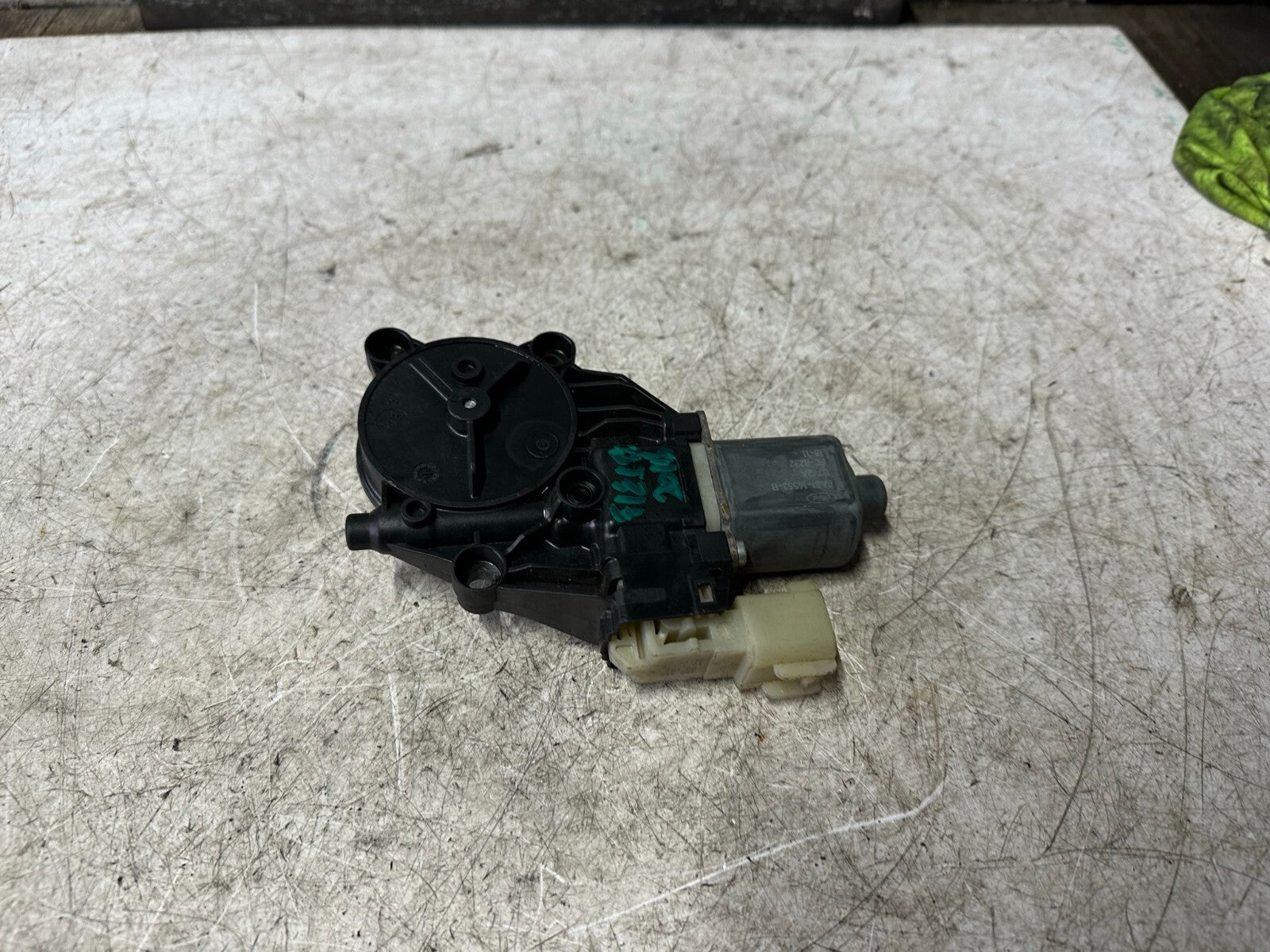 2016 FORD FIESTA MK7 3 DOOR OS DRIVER SIDE WINDOW MOTOR 8A6114553B