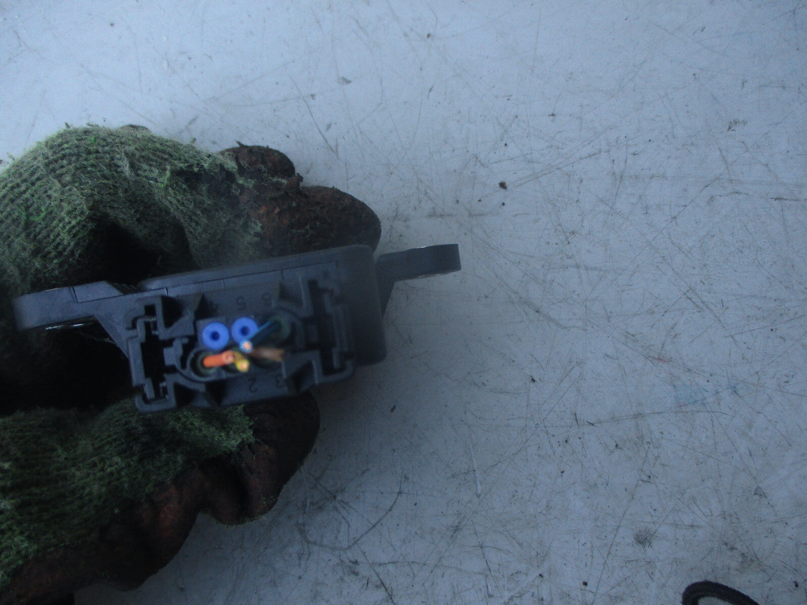 HYUNDAI IX35 2015 YAW RATE SPEED SENSOR 956902S000