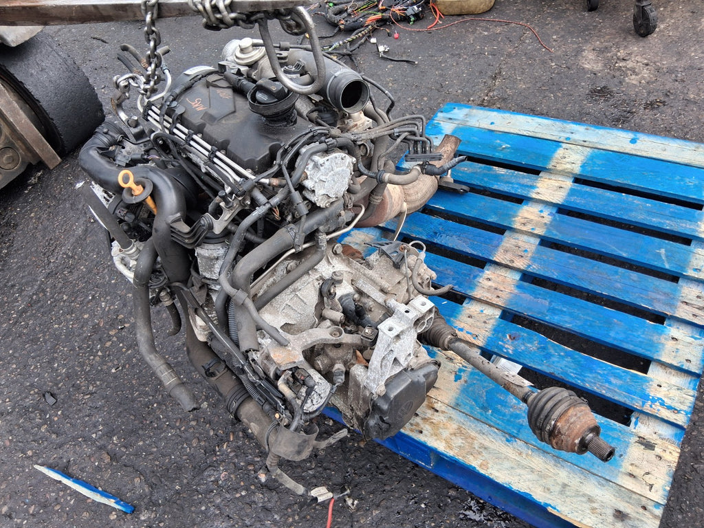 2007 VW VOLKSWAGEN GOLF MK5 1.9 TDI DIESEL COMPLETE ENGINE BXE