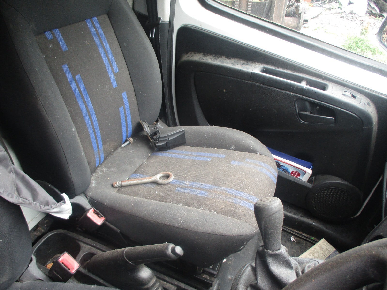 FIAT FIORINO BIPPER 2011 NS PASSENGER FRONT COMPLETE SEAT FABRIC BLUE STRIPS