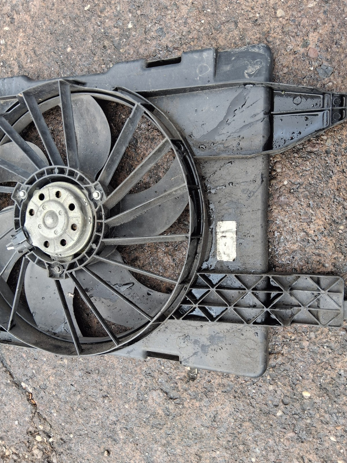 2012 RENAULT SCENIC MK3 2.0 DIESEL RADIATOR FAN