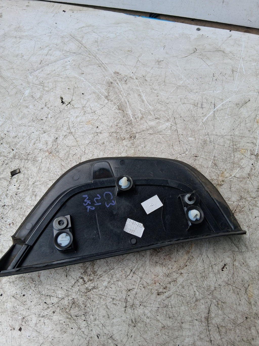 2021 CITROEN C3 NSR PASSENGER SIDE QUARTER FENDER COVER TRIM 9813324280