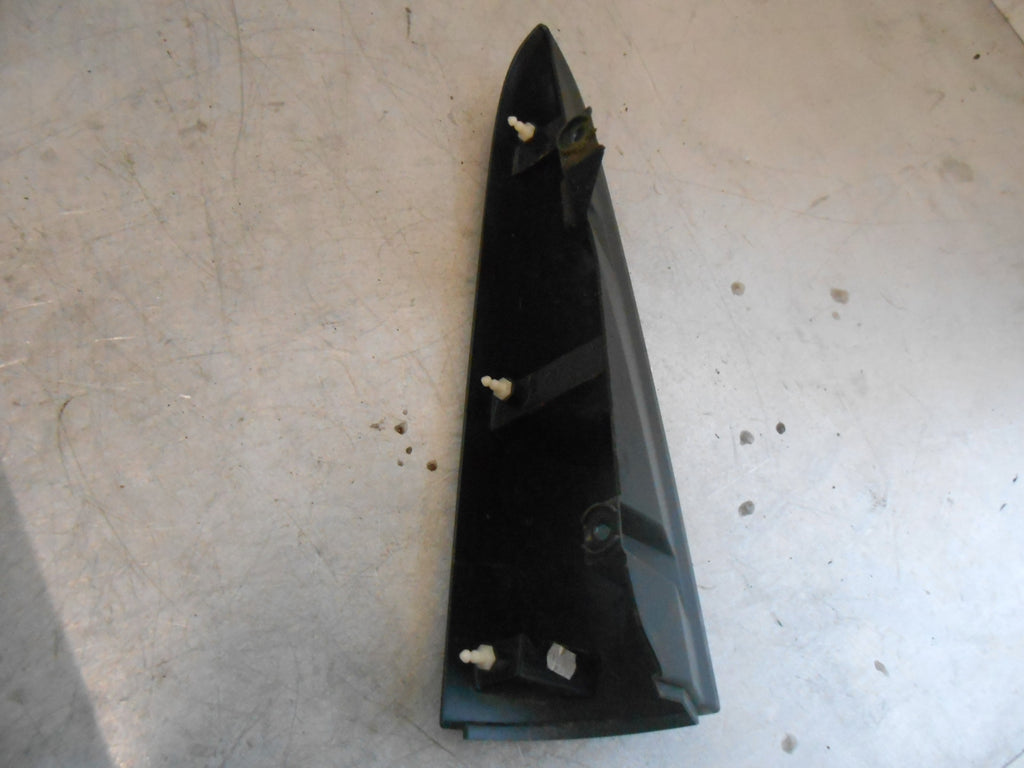RENAULT KANGOO 2 2016 OSR DRIVER SIDE REAR UPPER CORNER TRIM 8200429014