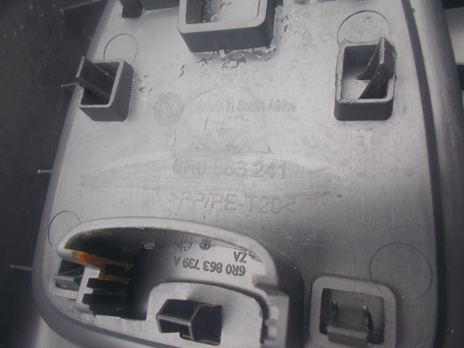 VW VOLKSWAGEN POLO 6R MK5 CENTRE CONSOLE & HANDBRAKE SURROUND TRIM 6R0863241