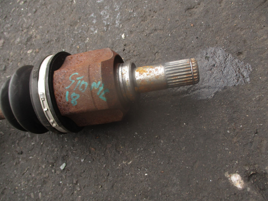 2018 KIA STONIC 1.0 PETROL NSF PASSENGER SIDE FRONT LEFT DRIVESHAFT 49500H8250