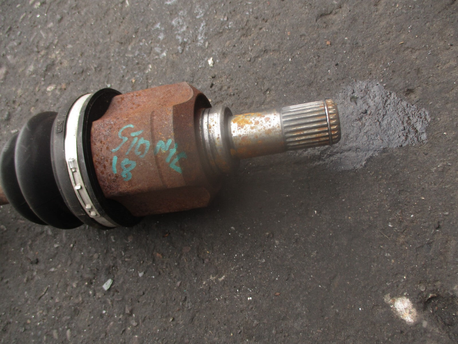2018 KIA STONIC 1.0 PETROL NSF PASSENGER SIDE FRONT LEFT DRIVESHAFT 49500H8250
