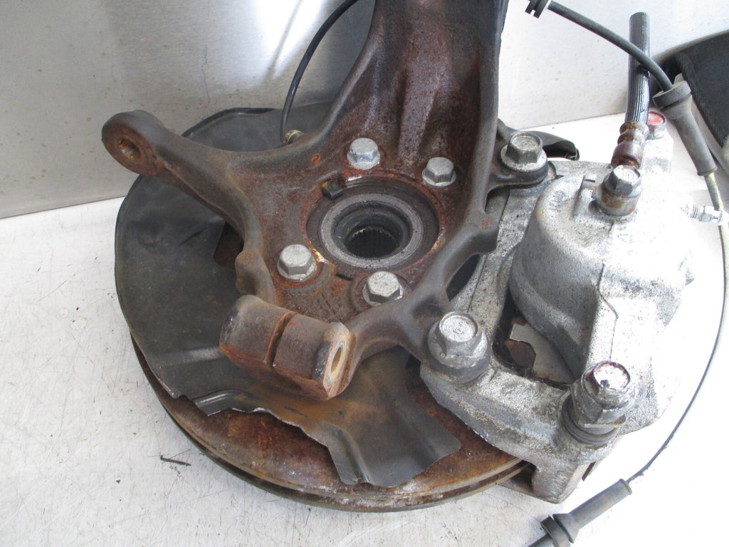 NISSAN QASHQAI J11 2018 1.3 PETROL NSF PASSENGER FRONT WHEEL HUB CALIPER