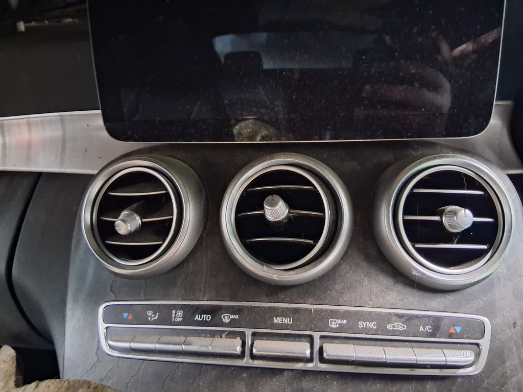 2021 MERCEDES C CLASS C205 COUPE FRONT CENTER DASH ALL 3 AIR VENTS