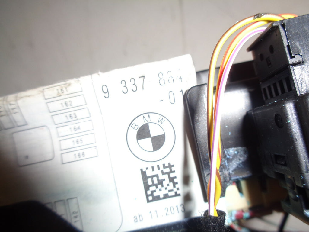 BMW 3 SERIES F30 2017 REAR FUSE BOX POWER DISTRIBUTION BOX  9337880