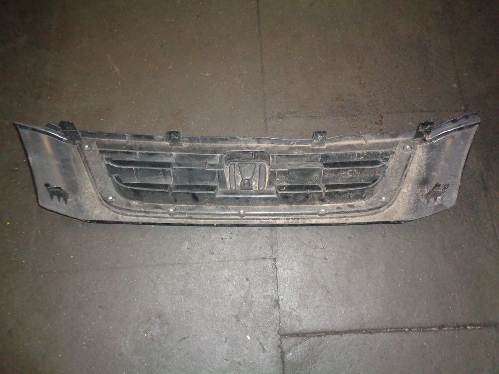 HONDA CRV CR-V 1999-2001 FRONT BUMPER CENTER GRILL WITH BADGE 751010000