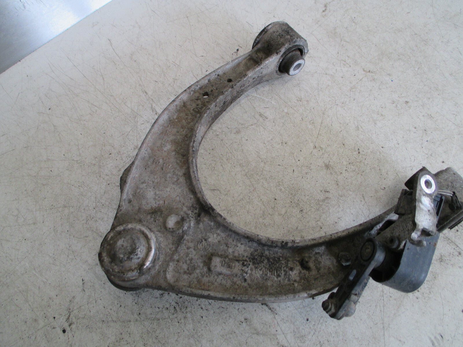 BMW 5 SERIES F07 GT 2016 3.0 PASSENGER FRONT CONTROL ARM WISHBONE 677596711