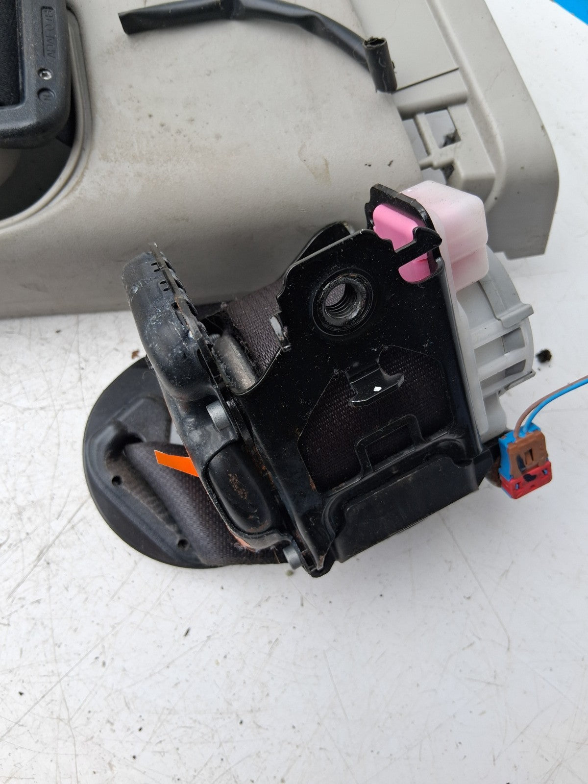 NISSAN QASHQAI MK2 2014 OSF OFF DRIVER RIGHT FULL FRONT SEAT BELT 0589P1000220