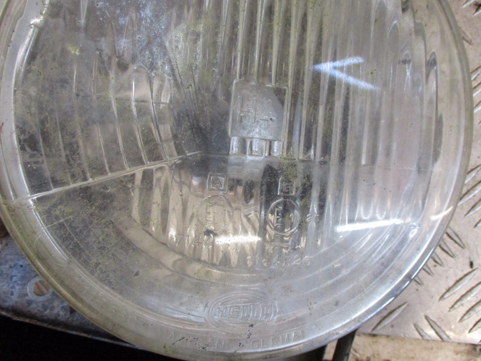 VOLKSWAGEN VW GOLF MK4 1.6 8V RIGHT HEADLIGHT 116966-01