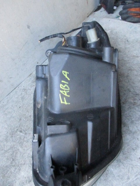 2008 SKODA FABIA MK2 NS PASSENGER SIDE HEADLIGHT