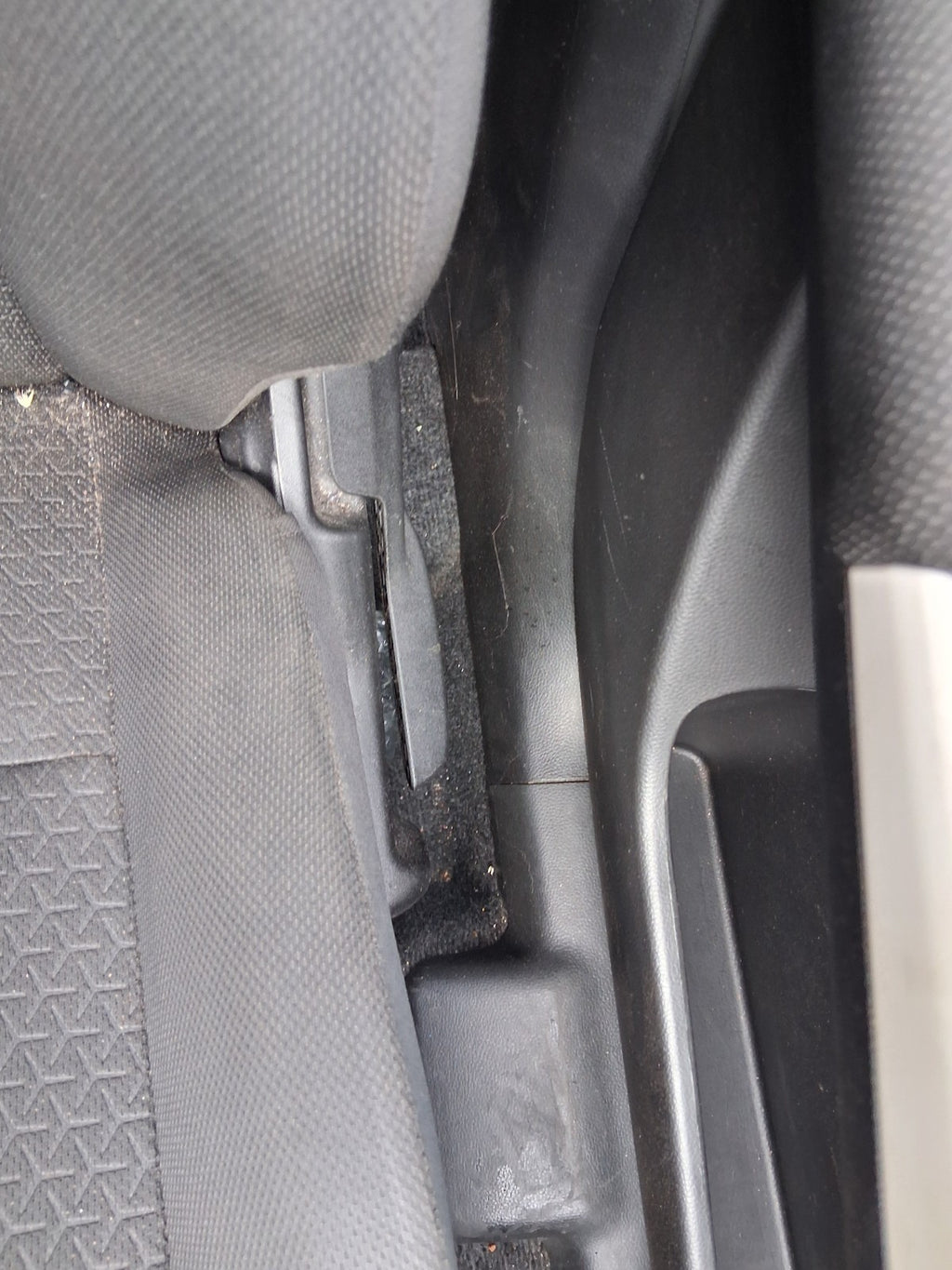 2019 SUZUKI SWIFT MK4 NSF PASSENGER SIDE FRONT LEFT COMPLETE SEAT FABRIC