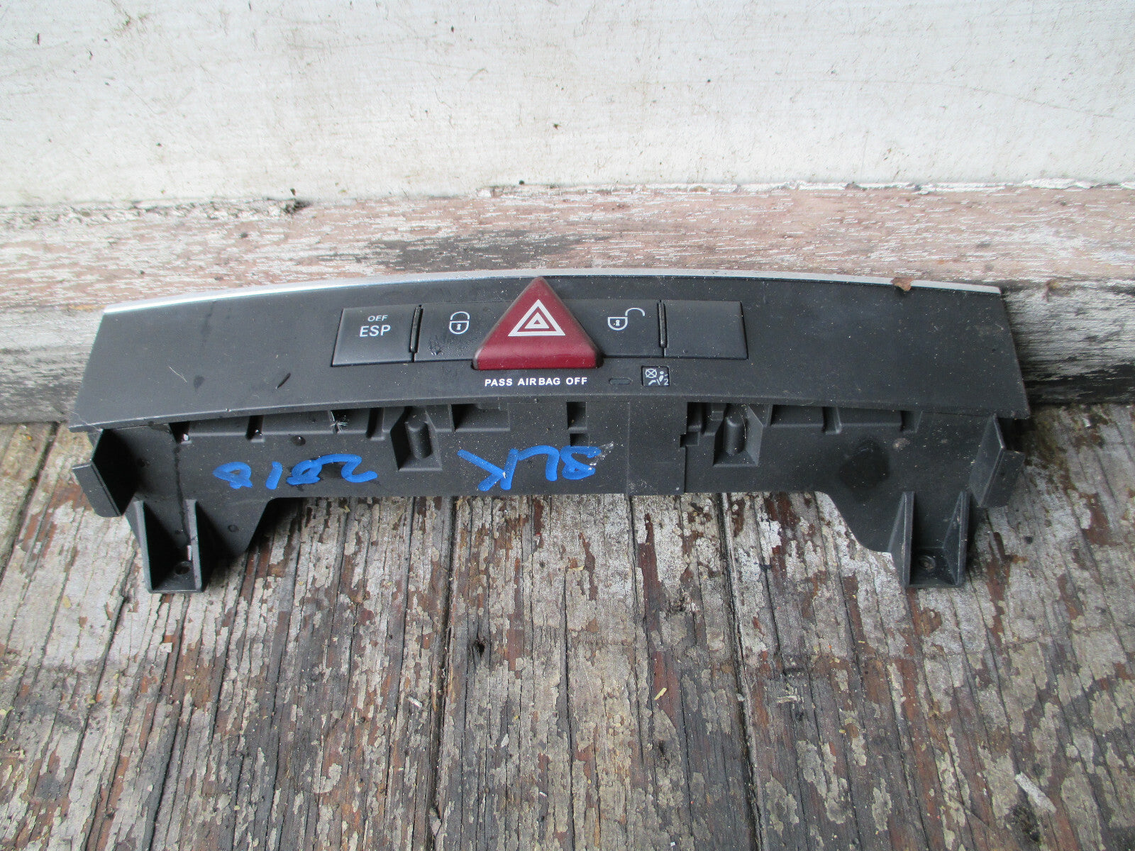MERCEDES BENZ SLK R171 2010 HAZARD SWITCH PANEL DOOR LOCK 1718208910