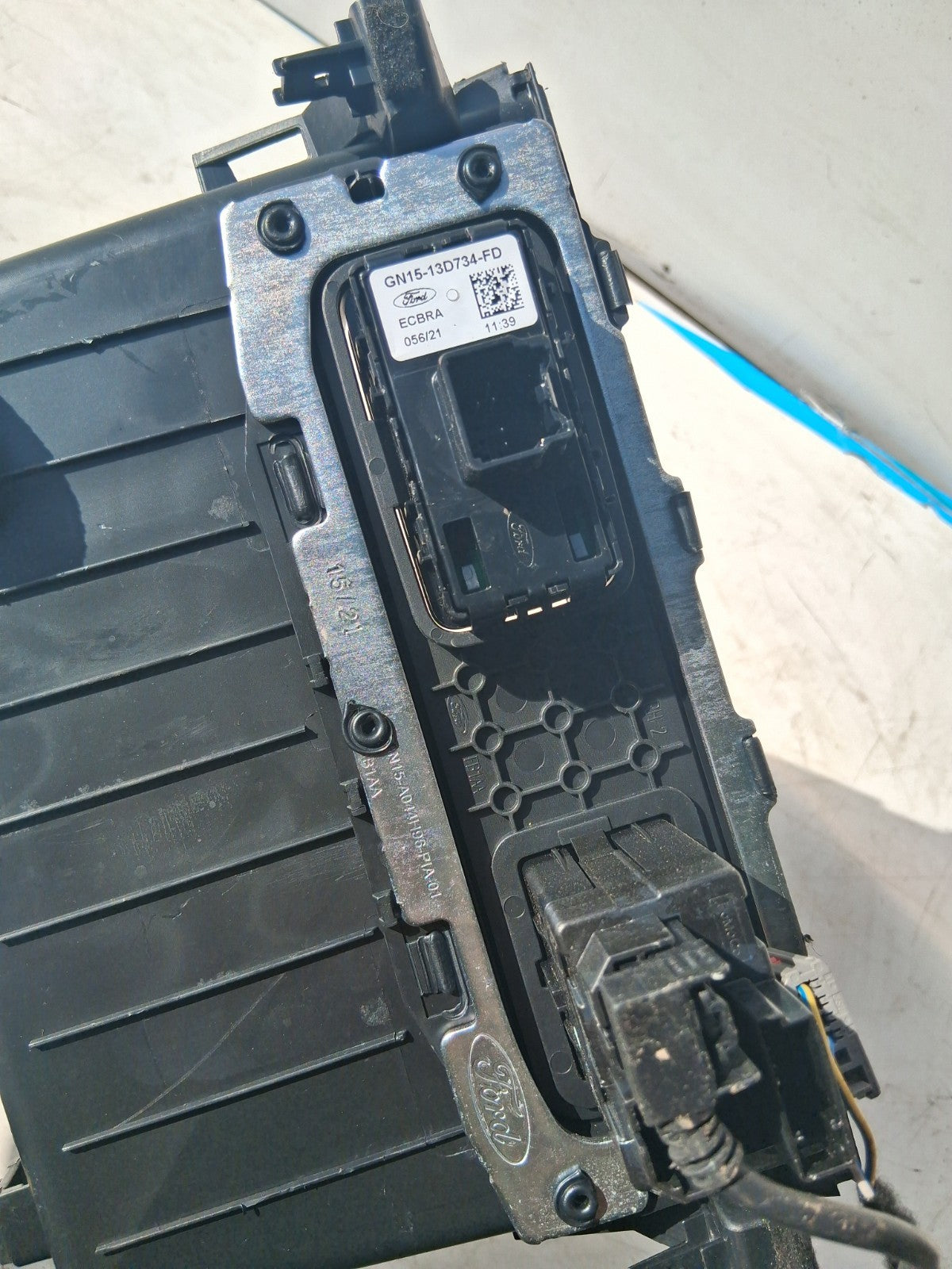2021 FORD ECOSPORT MK2 USB PORT CENTRE CONSOLE PLASTIC