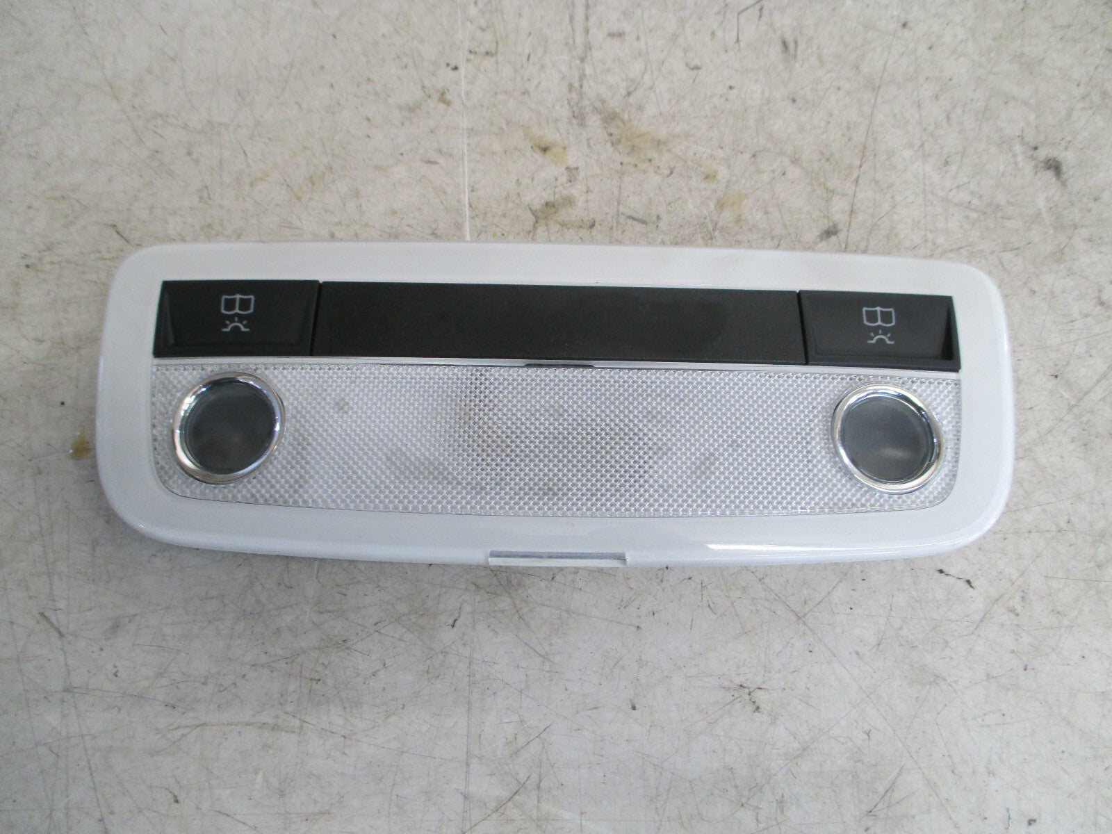 MERCEDES BENZ GLA 2018 X156 REAR INTERIOR ROOF LIGHT READING A2048204901