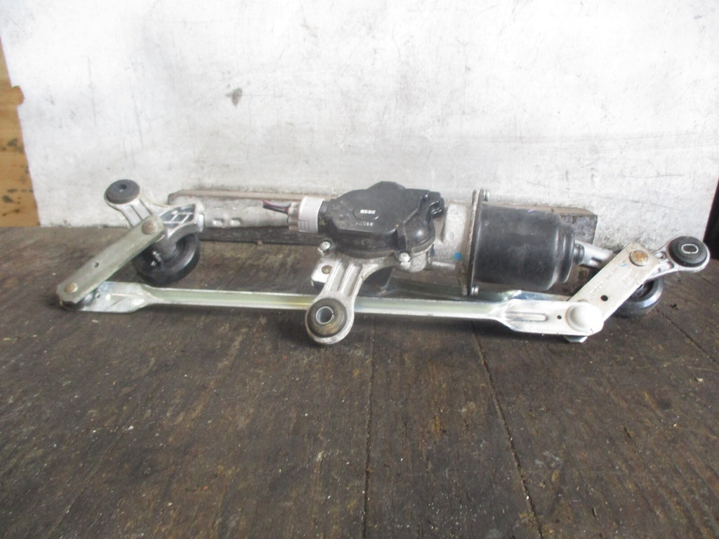 NISSAN MICRA 2014 K13 FRONT WIPER MOTOR