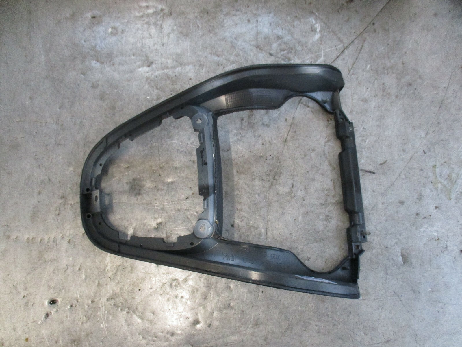 FIAT BRAVO MK2 GEAR STICK DASH SURROUND PANEL 735431189
