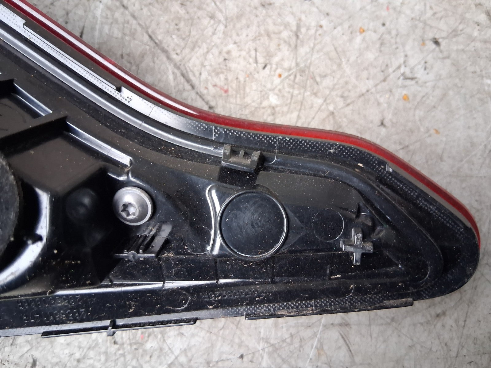 2023 RENAULT CLIO MK5 NSR PASSENGER SIDE REAR INNER TAIL LIGHT 265551422R