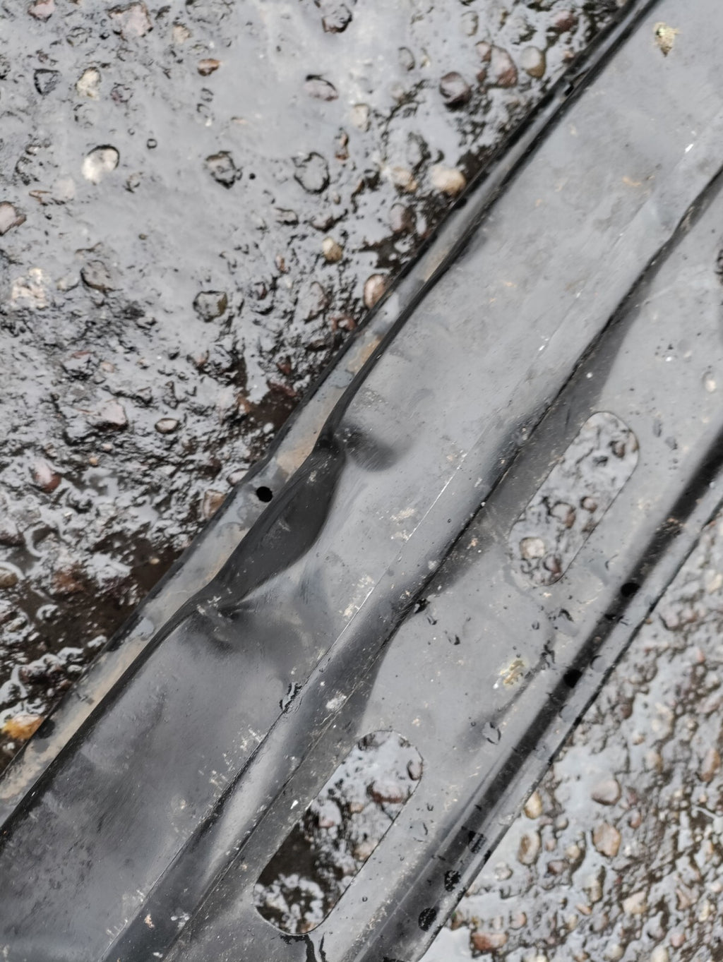 2021 FORD TRANSIT 350 MK8 REAR METAL STEP HAS DAMAGED