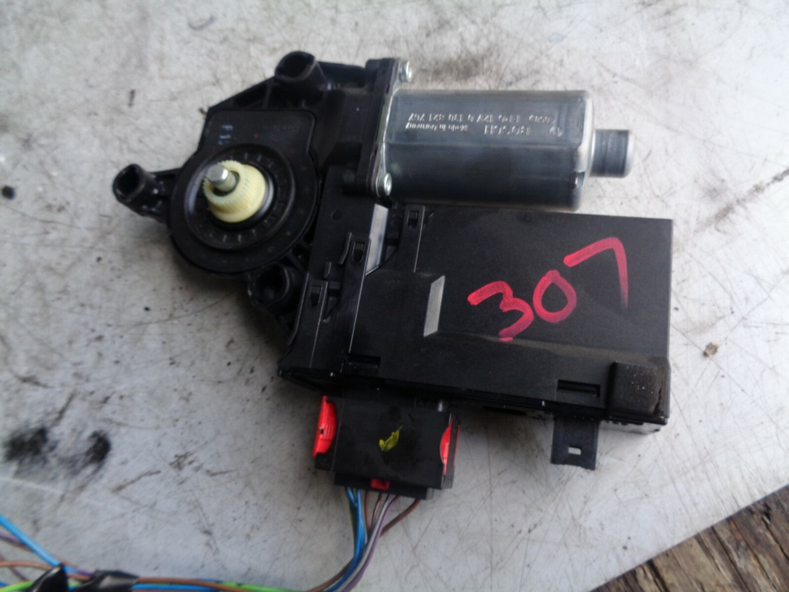 PEUGEOT 307 NS PASSENGER SIDE ELECTRIC WINDOW MOTOR 9637130780