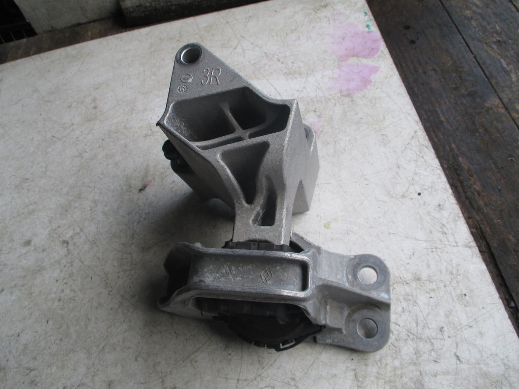 NISSAN MICRA K14 MK5 2019 1.0 PETROL TOP ENGINE MOUNT