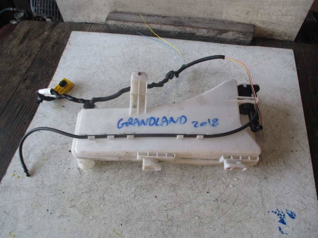 VAUXHALL GRANDLAND X 1.6 DIESEL WINDSCREEN WASHER BOTTLE YP00066080