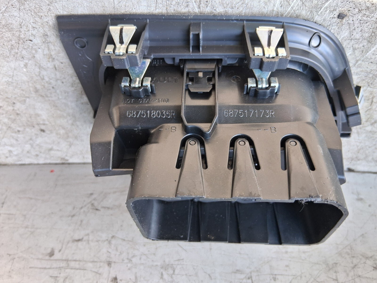 2023 RENAULT MASTER MK3 OSF DRIVER SIDE FRONT DASHBOARD AIR VENT 687518035R