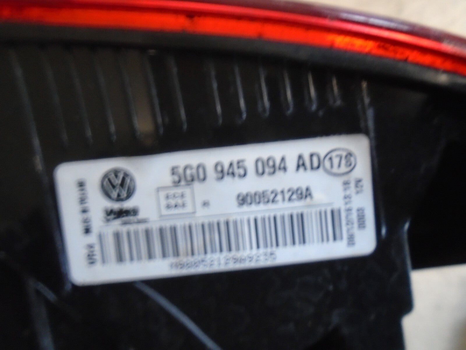 VOLKSWAGEN GOLF 2018 MK7 OSR REAR DRIVER SIDE INNER TAIL LIGHT 5G0945094