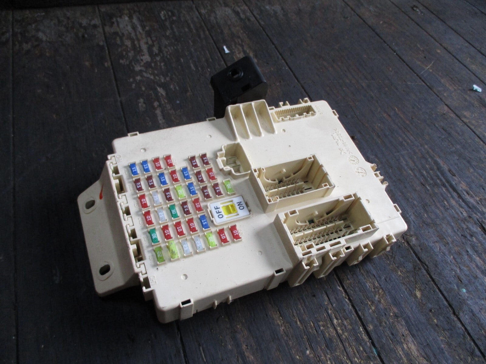 HYUNDAI I40 2012 UNDER BONNET FUSE BOX 919503Z021