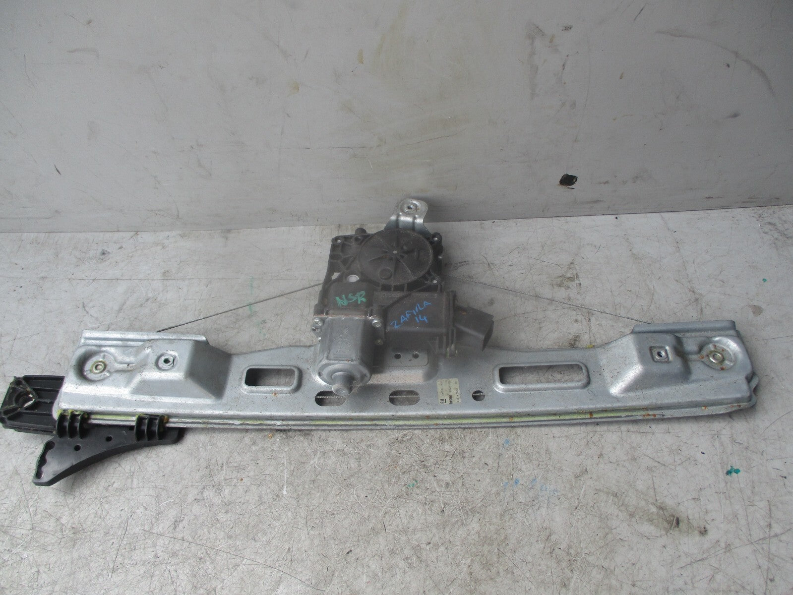 2014 VAUXHALL ZAFIRA C MK3 NSR PASSENGER REAR WINDOW MOTOR REGULATOR 915368104