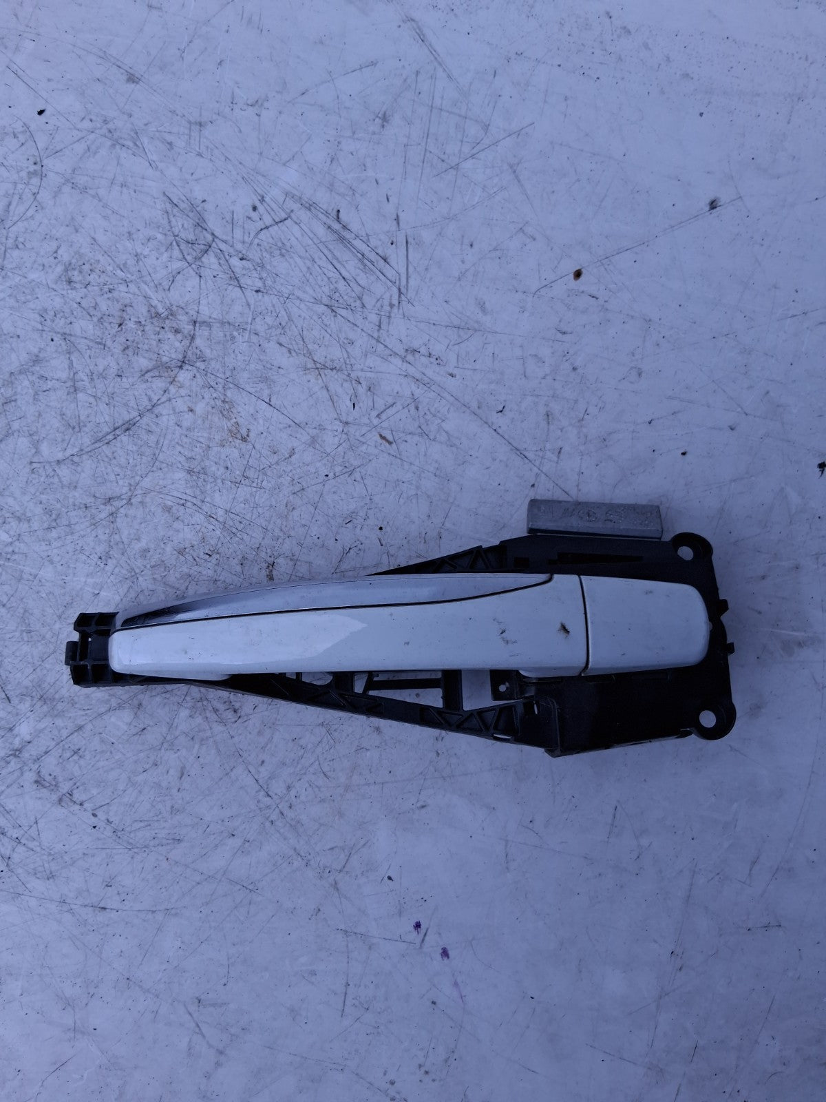 2015 VAUXHALL ADAM NSF NEAR LEFT PASSENGER FRONT SIDE DOOR HANDLE 14096201LH