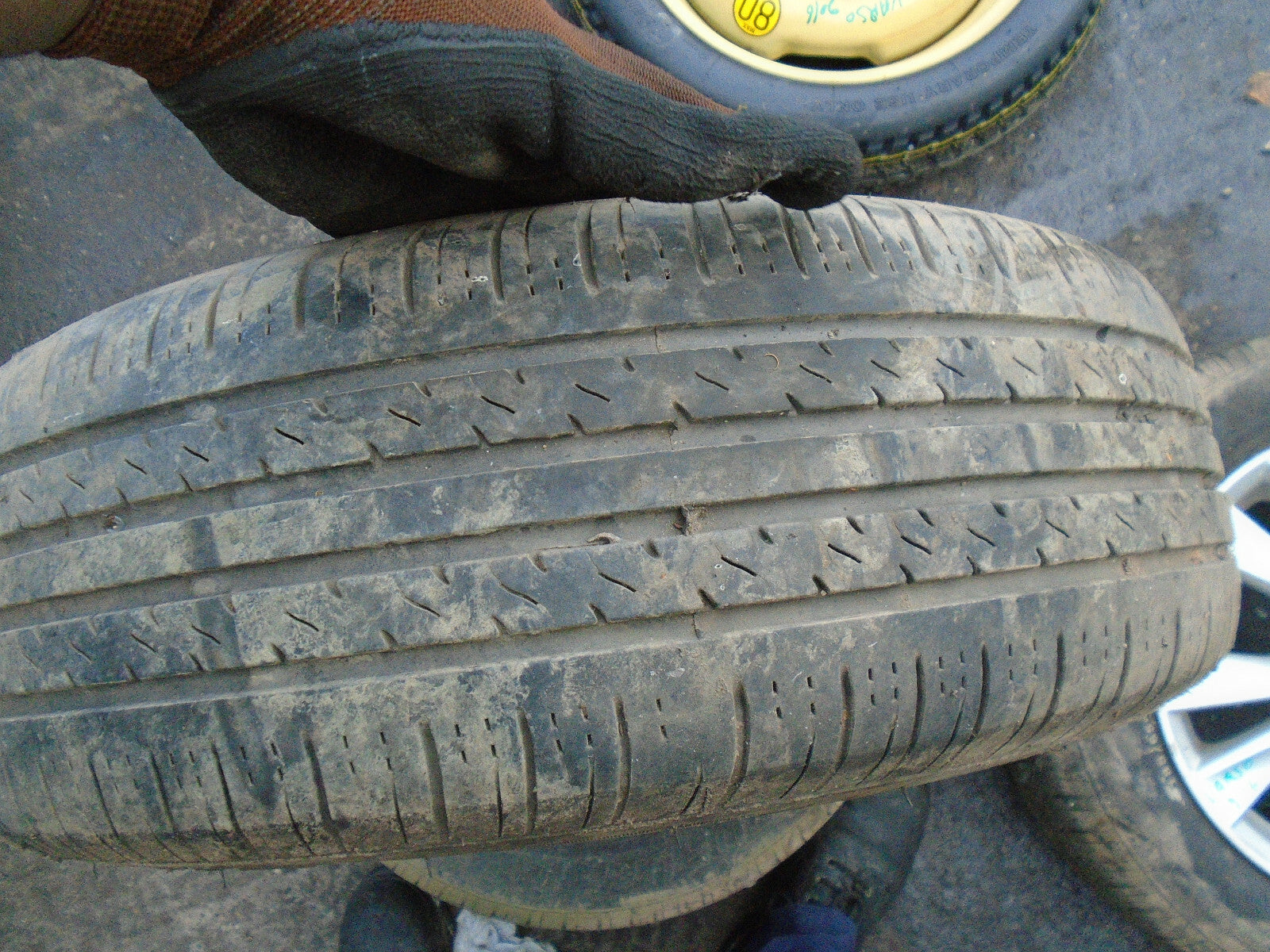 TOYOTA VERSO 2016 15 INCH SINGLE ALLOY WHEEL WITH TYRE 185/65R15 REF 2
