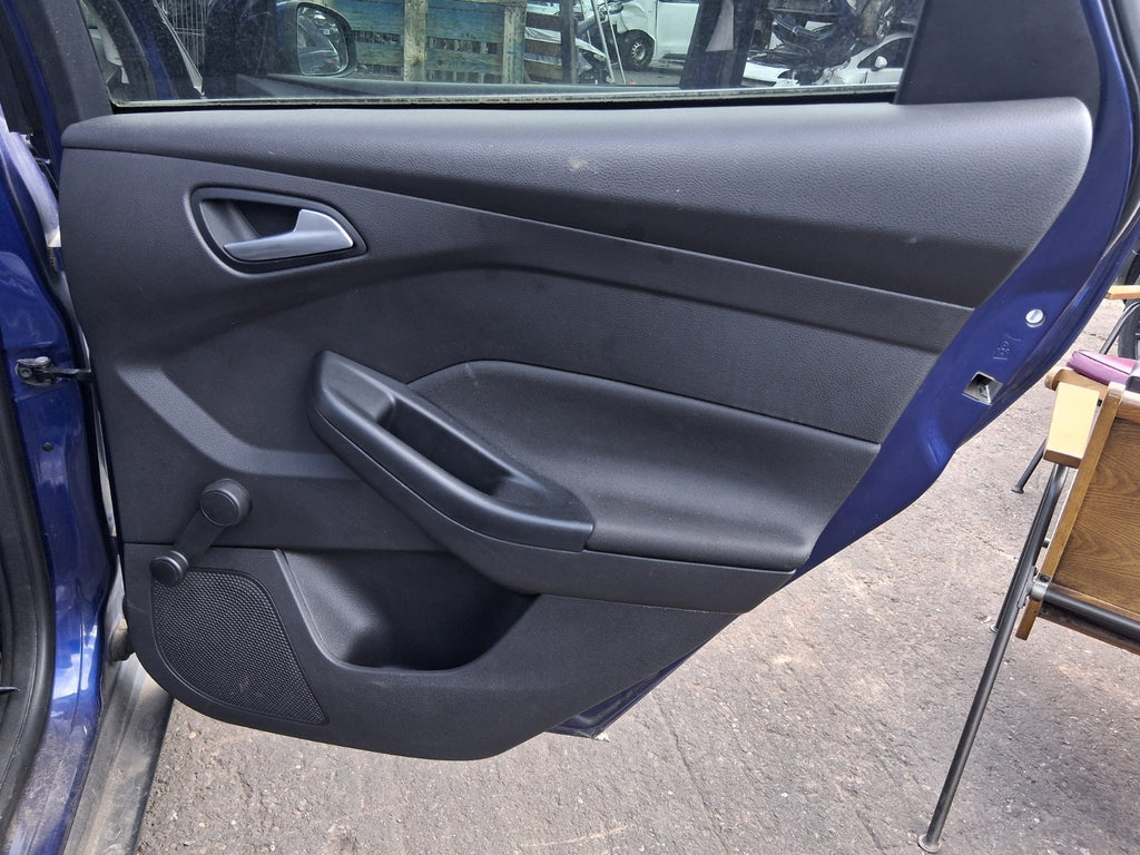 2015 FORD FOCUS MK3 OSR DRIVER SIDE REAR DOOR CARD PANEL