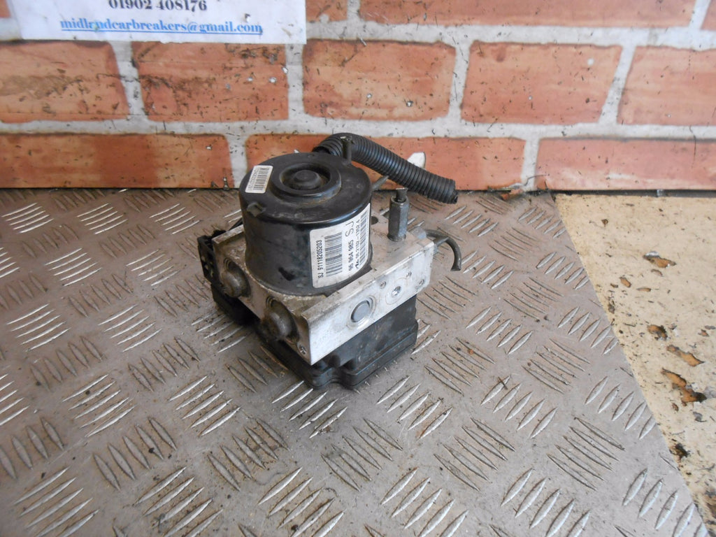 KIA SEDONA MK1 2003 2.9 CRDI ABS PUMP & CONTROL MODULE G21K-437AO 2912-E0261