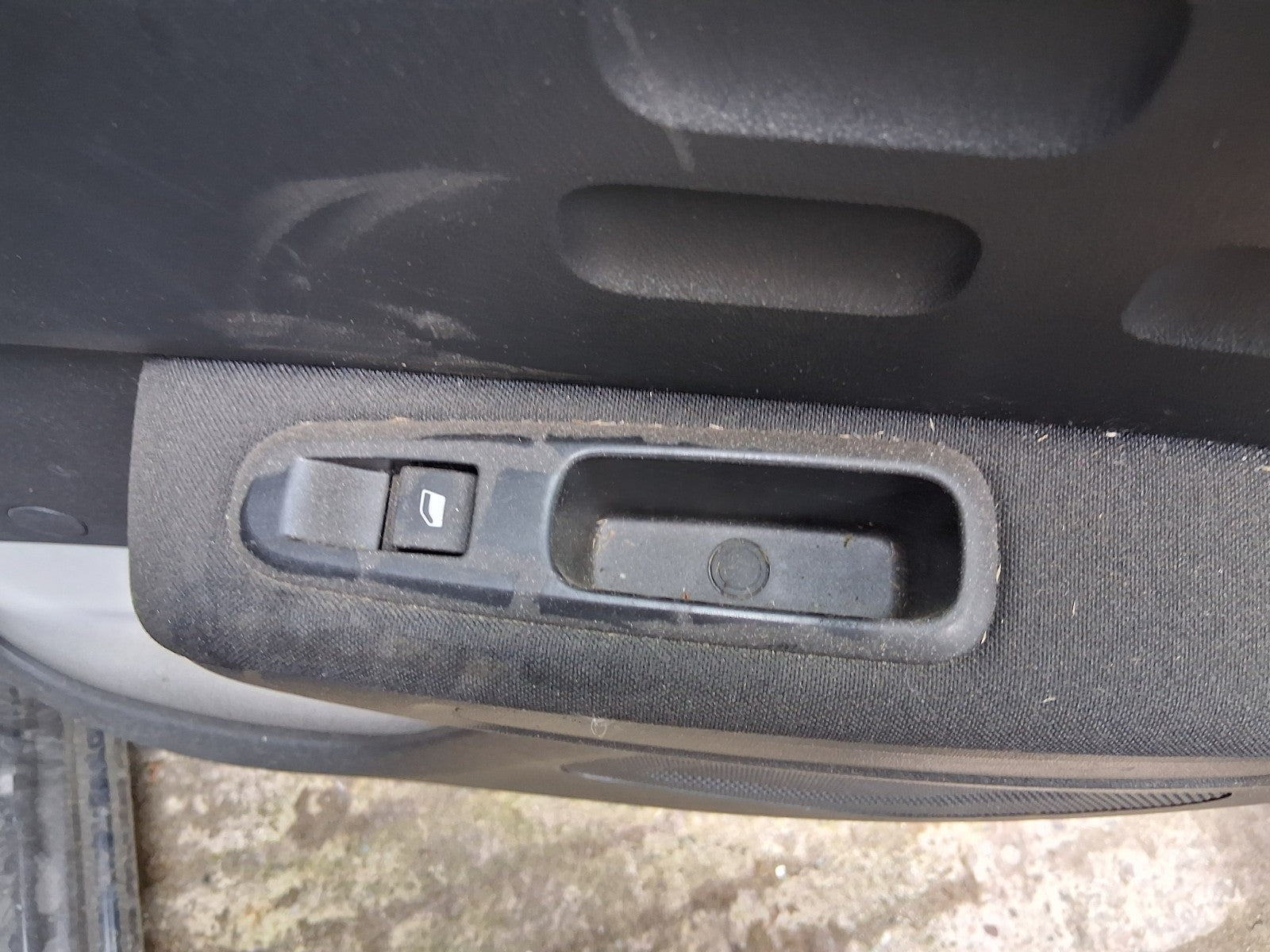 2021 CITROEN C3 MK3 NSR PASSENGER SIDE REAR LEFT WINDOW CONTROL SWITCH